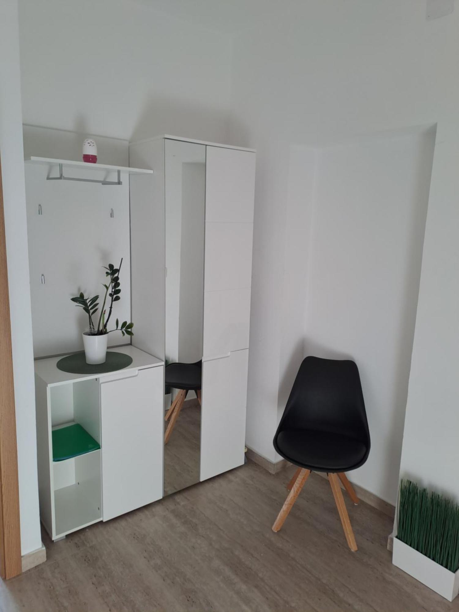 Yulia Apartman Pula Exterior photo